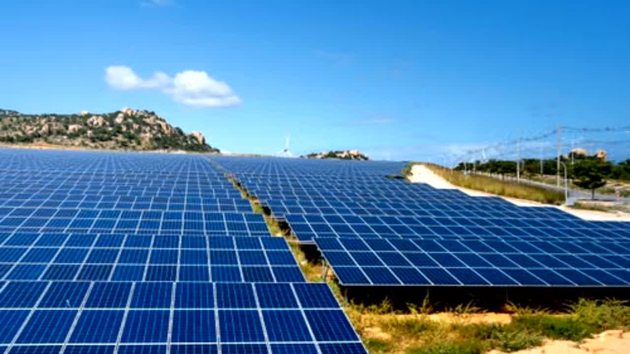 Solar Panel Cost: वैज्ञानिकों की इस बड़ी खोज ने कर दिया कमाल! अब बेहद सस्ते होंगे सोलर पैनल, आया ये बड़ा अपडेट