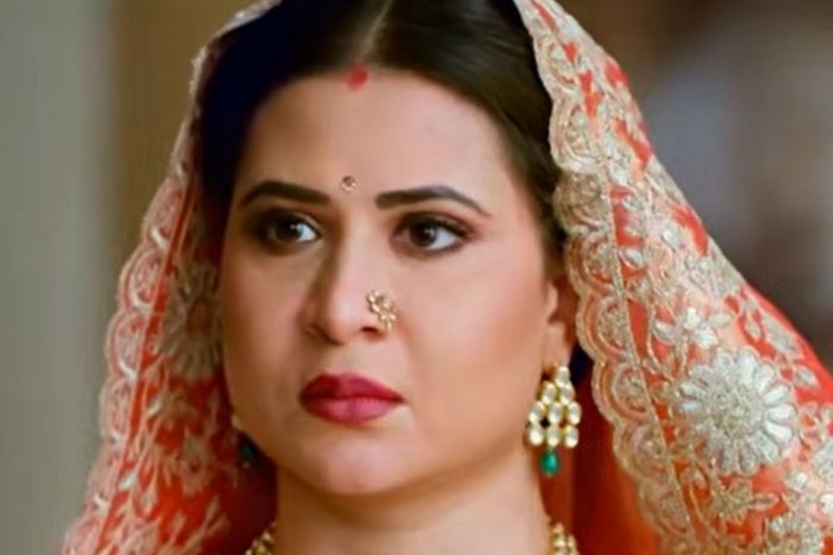 Vasudha Upcoming Twist: आरोपों के घेरे में चंद्रिका का सम्मान! देव का खौला खून.. क्या संतोष बिना सोचे समझे बर्बाद कर देगी, चंद्रिका का नाम?