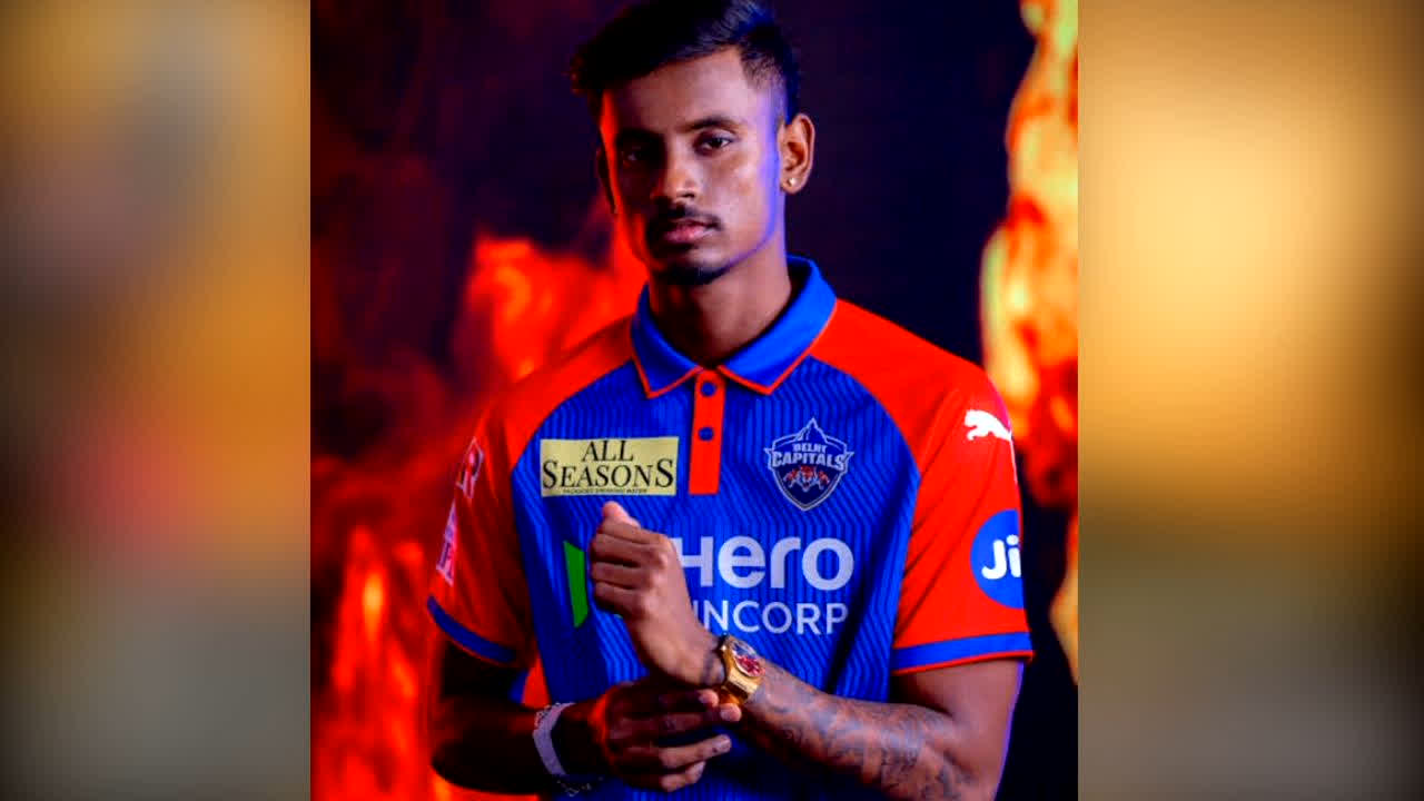 DC Cricketer Abhishek Porel sexual harassment : प्यार, ब्लैकमेल और IPL स्टार! दिल्ली कैपिटल्स के इस क्रिकेटर पर छात्रा ने लगाए गंभीर आरोप, हाई कोर्ट ने गिरफ्तारी के दिए आदेश