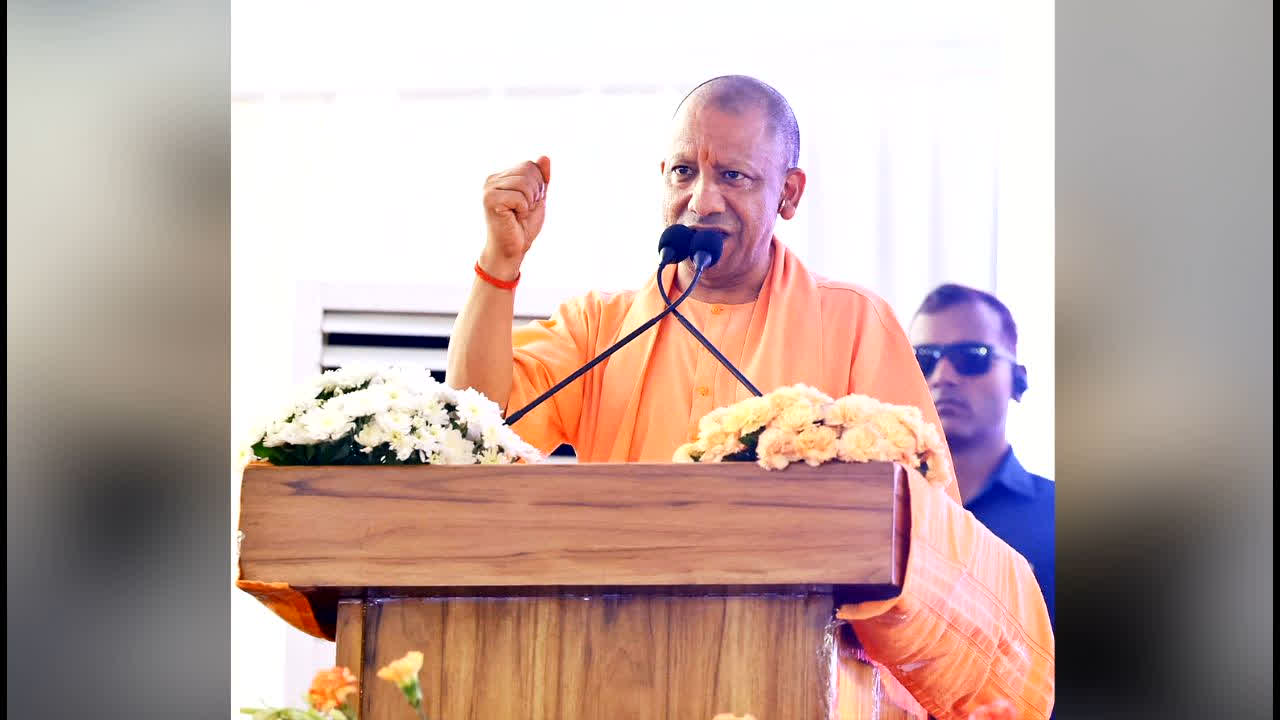 Yogi Adityanath Jinnah Nahi Ganna Pasand Statement  :  ‘हमें जिन्ना नहीं, गन्ना पसंद है’… बिजनौर से CM योगी का विपक्ष पर तीखा वार, बोले- UP में अब दंगा नहीं, विकास होता है