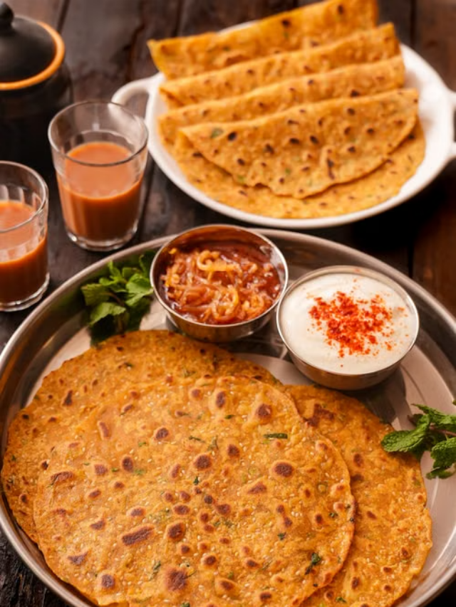 Bad Food Combinations : सेहत का कबाड़ा! इन 5 चीजों को एक साथ खाने की गलती कभी न करें
