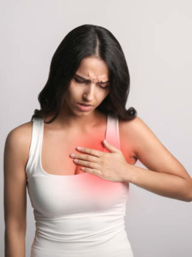 Heart Attack Warning Signs: हार्ट अटैक से पहले शरीर देता है ये 8 खतरनाक संकेत, भूलकर भी न करें नजरअंदाज