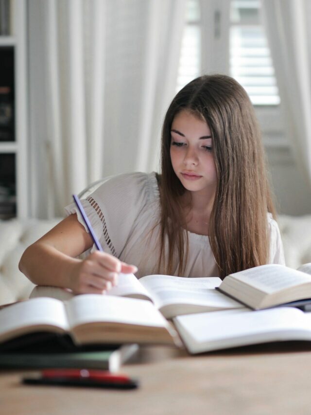 Exam study preparation tips: कम समय में टॉपर कैसे बनें? अपनाएं ये 10 आसान स्टडी टिप्स