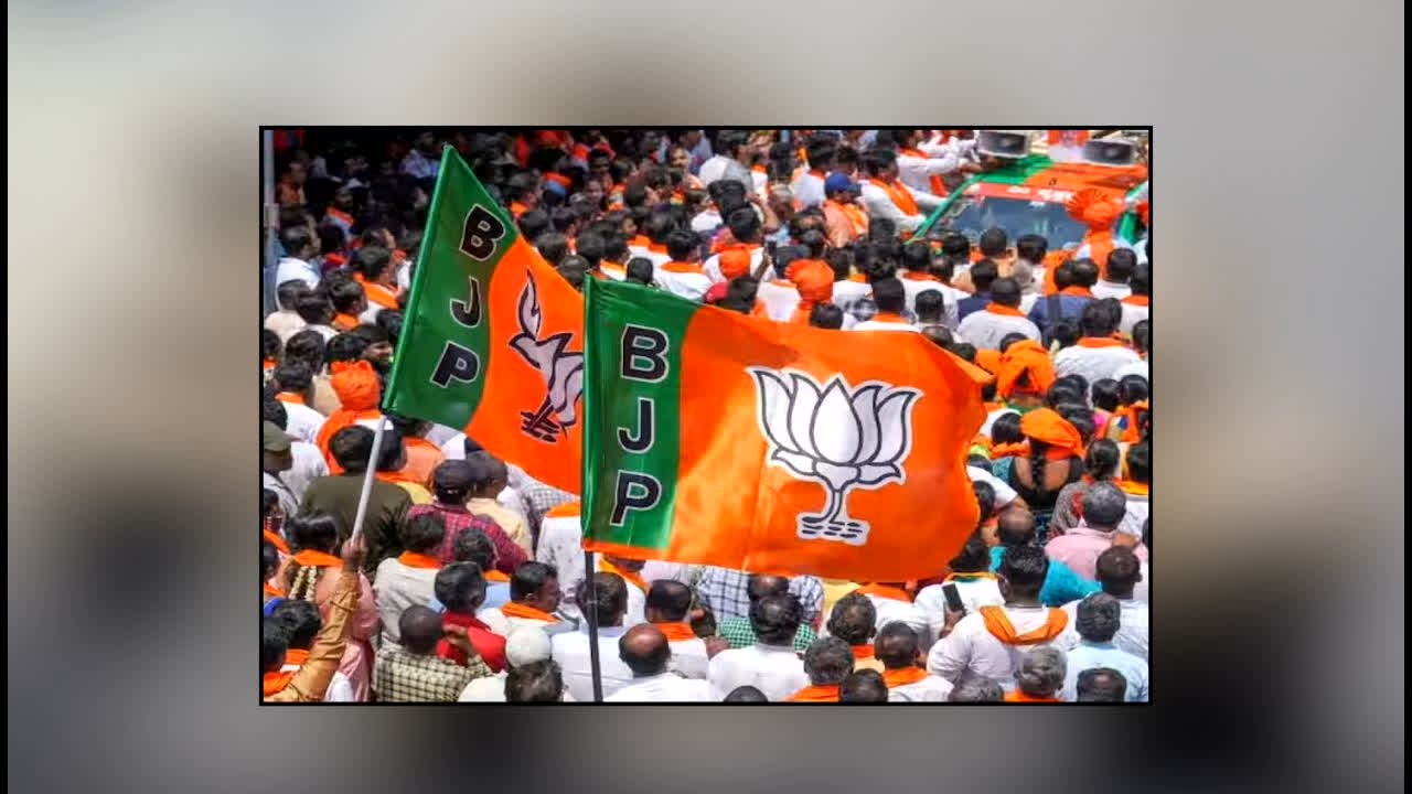 Maharashtra Cabinet Reshuffle : बदले जा सकते हैं यहां के मुख्यमंत्री! इस सीनियर लीडर को मिल सकती है कमान, विपक्षी नेता के दावे से पूरे प्रदेश में मची सियासी खलबली