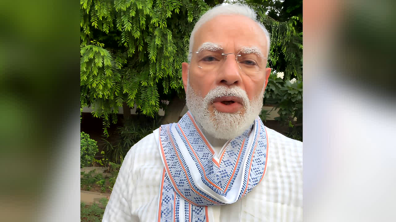 PM Modi New Video : ‘Hello Friends…’ कहकर PM मोदी ने जारी किया तीसरा VIDEO! धर्मेंद्र प्रधान के इस्तीफे के बाद किया बड़ा ऐलान