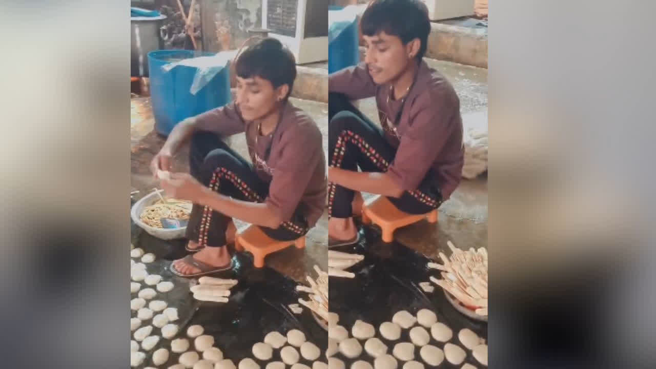 Soya Chaap Viral Videos : सोया चाप खाने के शौकीन हैं तो पढ़ लें ये खबर! बनाने का तरीका देखकर दोबारा नहीं करेंगे खाने की हिम्मत