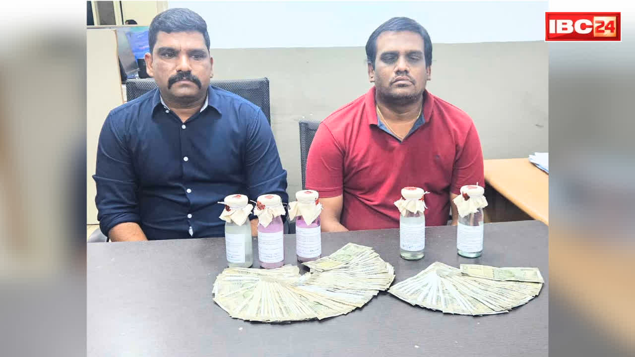 ACB Arrested Sub Inspector Bribe Case: सब इन्स्पेक्टर और आरक्षक रंगे हाथों गिरफ्तार.. रिश्वत में ले रहे थे बड़ी रकम, एंटी करप्शन ने पहले ही बिछा दिया था जाल