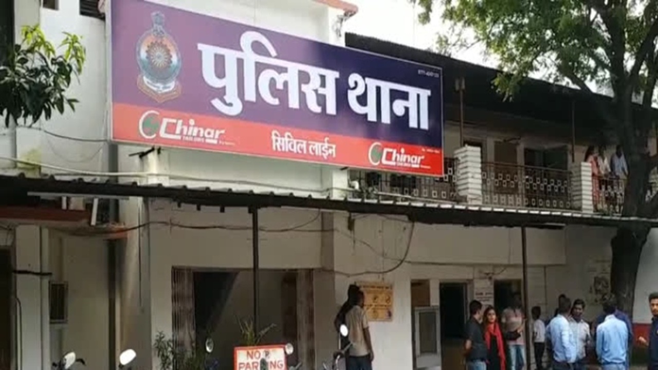Chhattisgarh News: छत्तीसगढ़ में माता सीता पर अश्लील कमेंट, भड़के हिंदू संगठन के लोग, सोशल मीडिया यूजर के खिलाफ केस दर्ज
