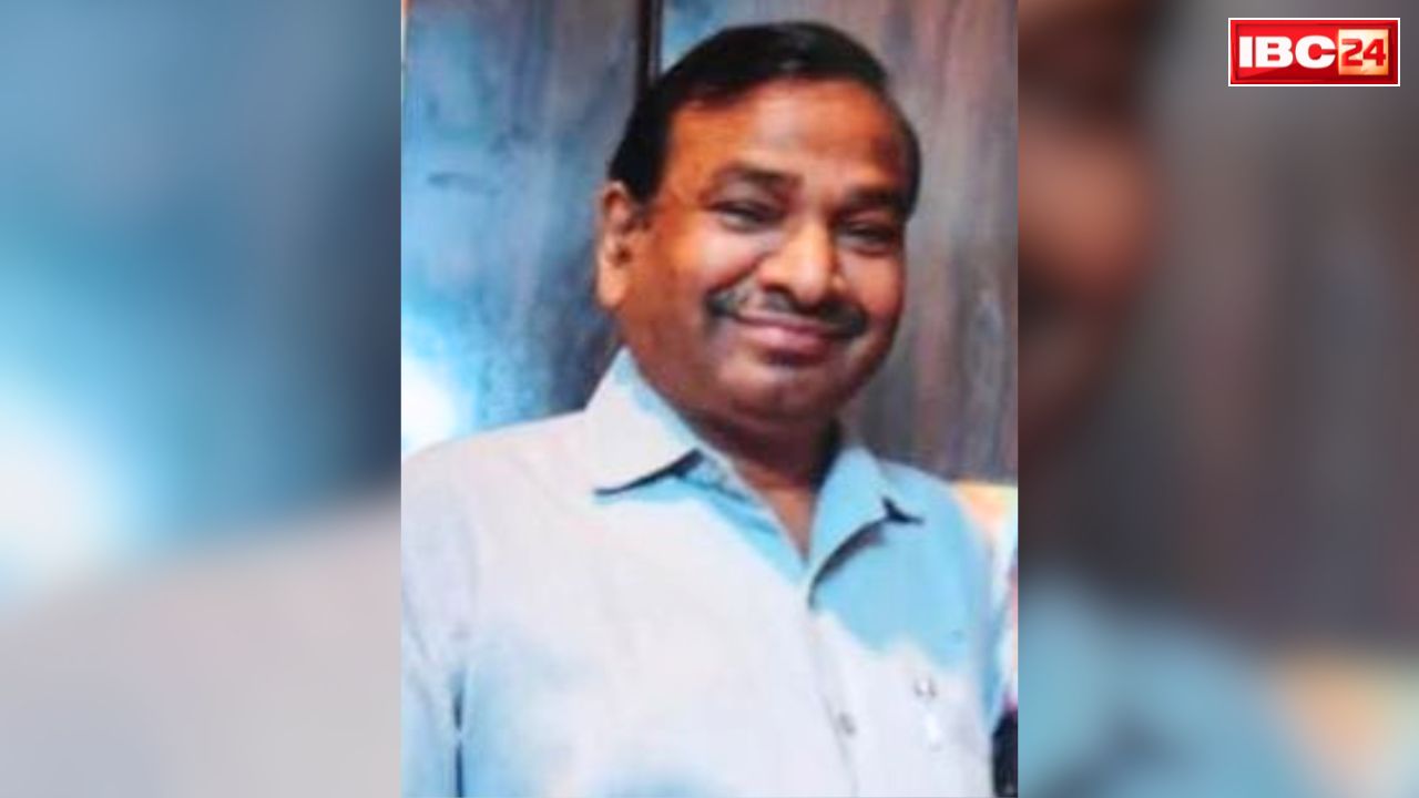 Former PCS Officer Death: यहां रिटायर्ड SDM की दर्दनाक मौत.. सीधे सिर पर आ गिरा बिजली का भारी-भरकम खम्बा, इन जिलों में दे चुके थे सेवाएं