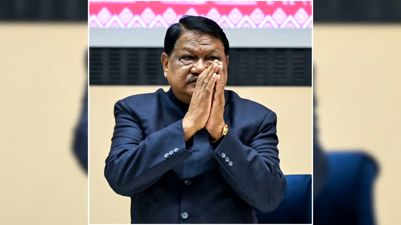 Jual Oram Controversy: ‘मुझे कैबिनेट से बाहर करवाने की साजिश की जा रही…’, अपने ही पार्टी के नेताओं पर ये क्या बोल गए केंद्रीय मंत्री, मचा बवाल