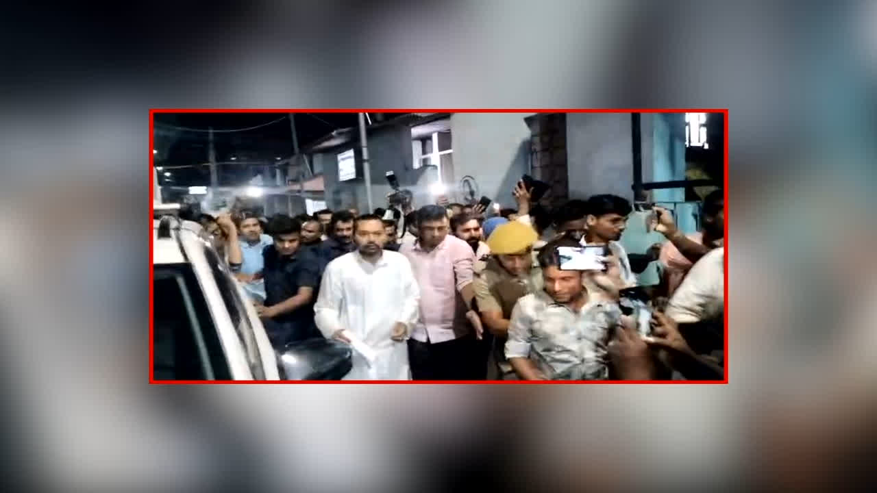 Nishant Kumar Sadar Hospital Inspection News: अस्पताल के औचक निरीक्षण पर पहुंचे स्वास्थ्य मंत्री, मरीज और परिजनों ने खोली व्यवस्था की पोल, कहा- यहां दलालो का दबदबा