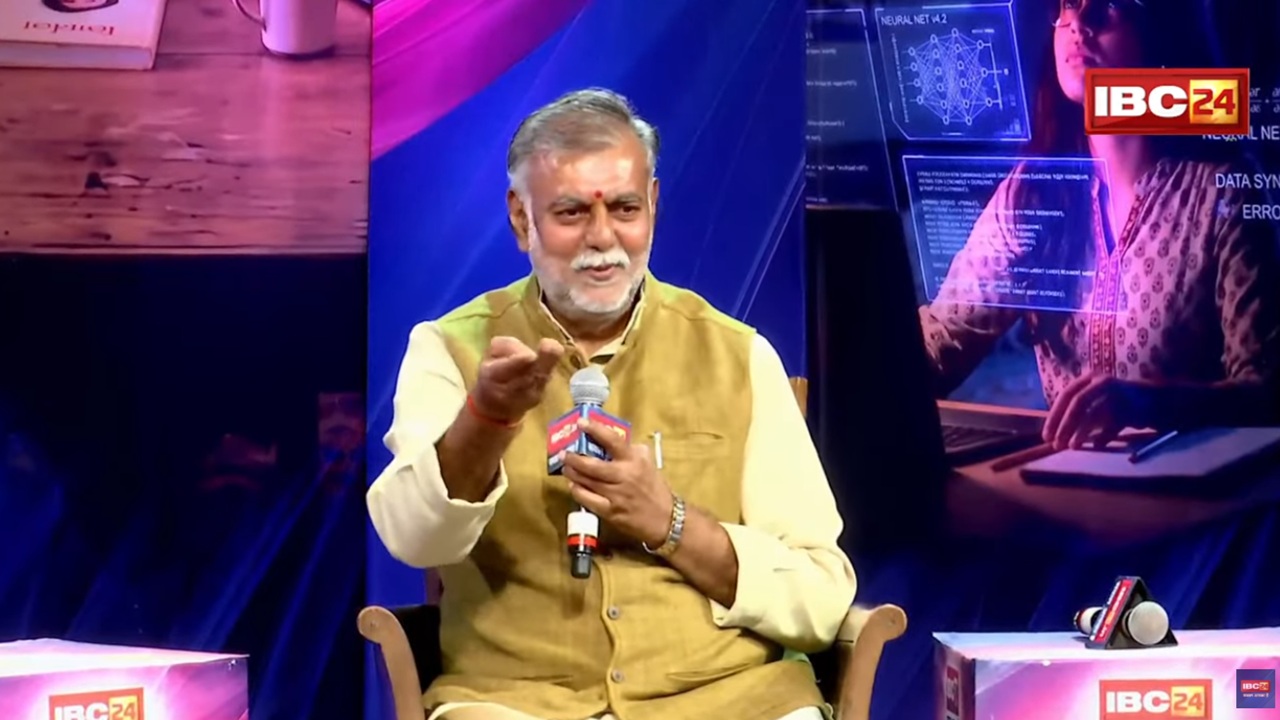 IBC24 Swarna Sharda Scholarship 2026: स्वर्ण शारदा स्कॉलरशिप के लिए मंत्री प्रहलाद पटेल ने की IBC24 की तारीफ, कहा- बच्चों को मिले काम करने की आजादी