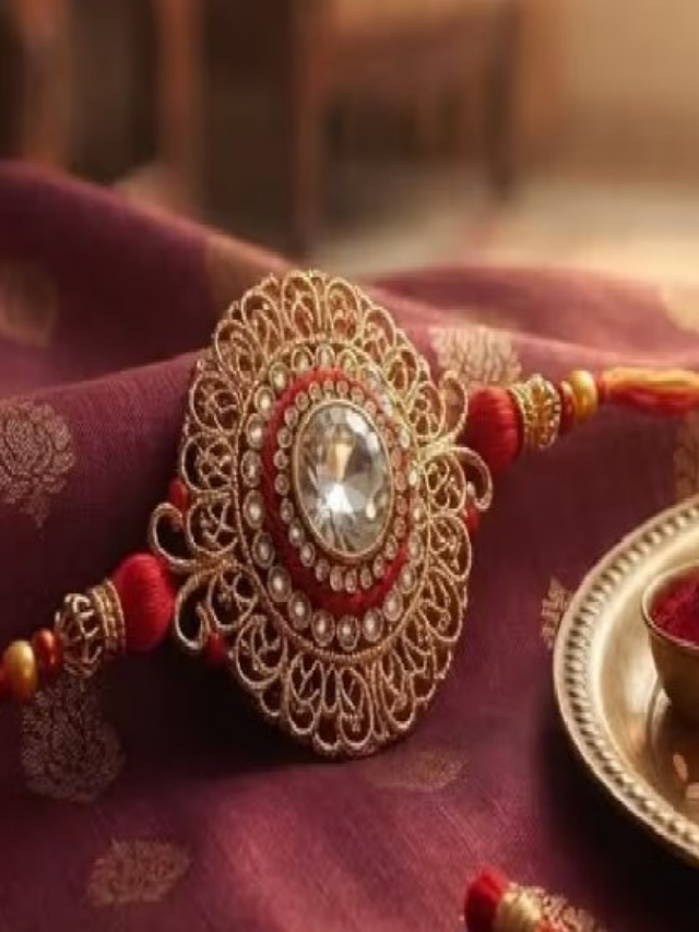Rakhi Shubh Muhurat 2026: क्या इस बार भी रक्षाबंधन पर रहेगा भद्रा का साया? कब राखी बांध सकेंगी बहनें? ये है शुभ मुहूर्त