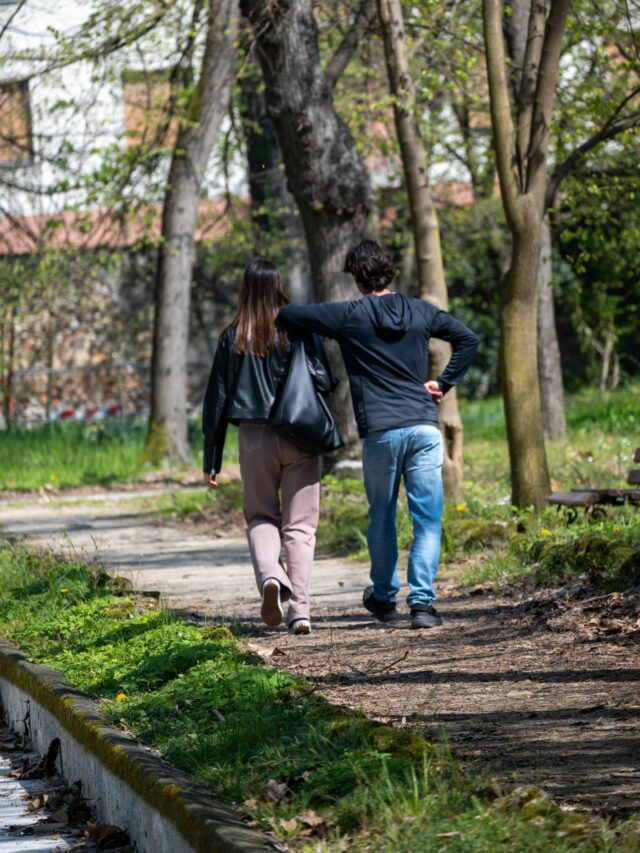 Benefits of a post-meal walk: खाने के बाद कितनी देर चलना चाहिए? जानें वॉक करने का सही समय और फायदे