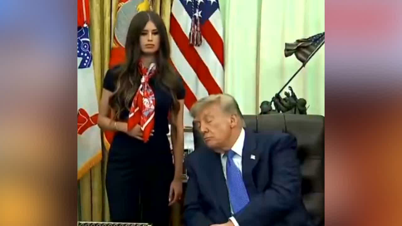 Donald Trump Viral Video : ट्रम्प को जगाने के लिए रखी गई ‘बजर वाली महिला’? हाथ हिलाया और खुल गईं आंखें, इंटरनेट पर वायरल हुआ ‘द जैपर’