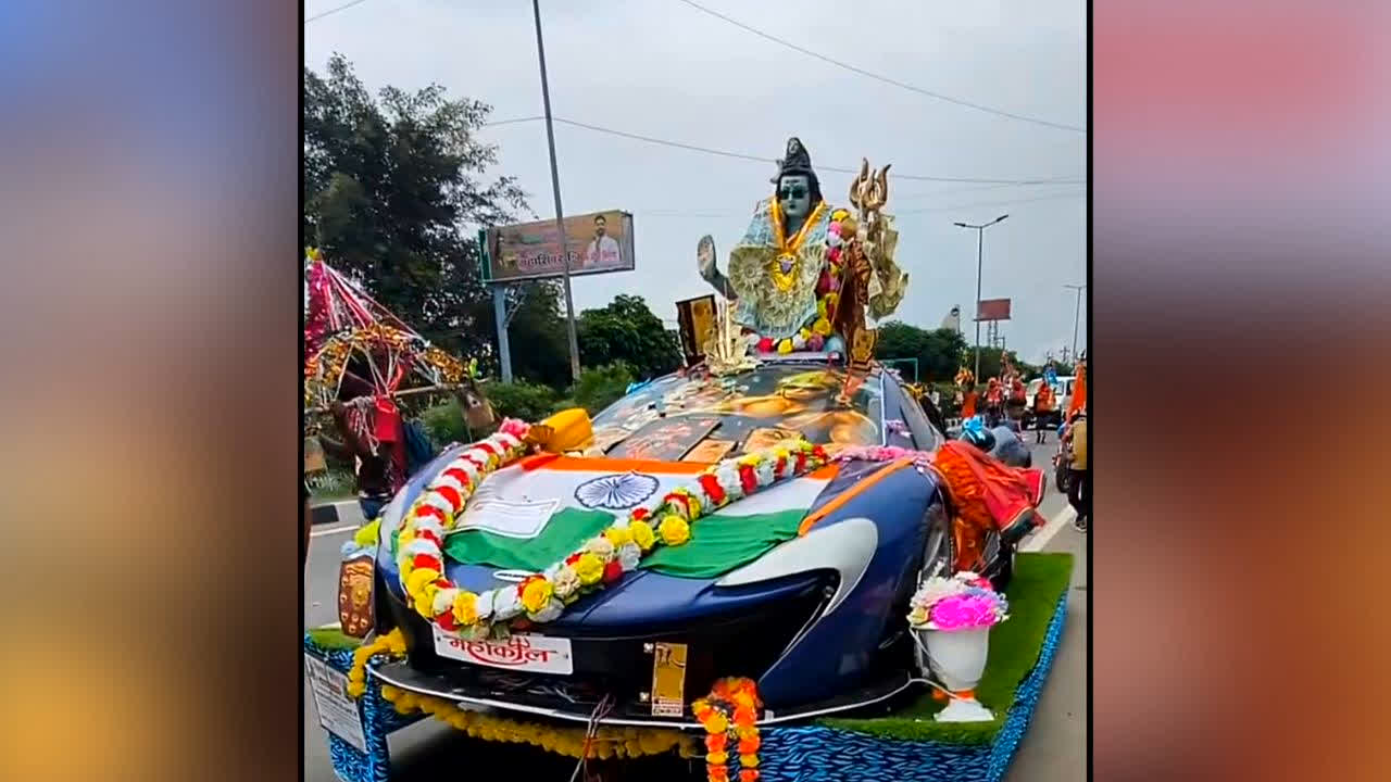 Gen Z Kanwar Yatra : Gen-Z की कांवड़ ने मचाया धमाल! 25 लाख खर्च कर युवाओं ने बनाई ऐसी झांकियां, देखते रह गए लोग