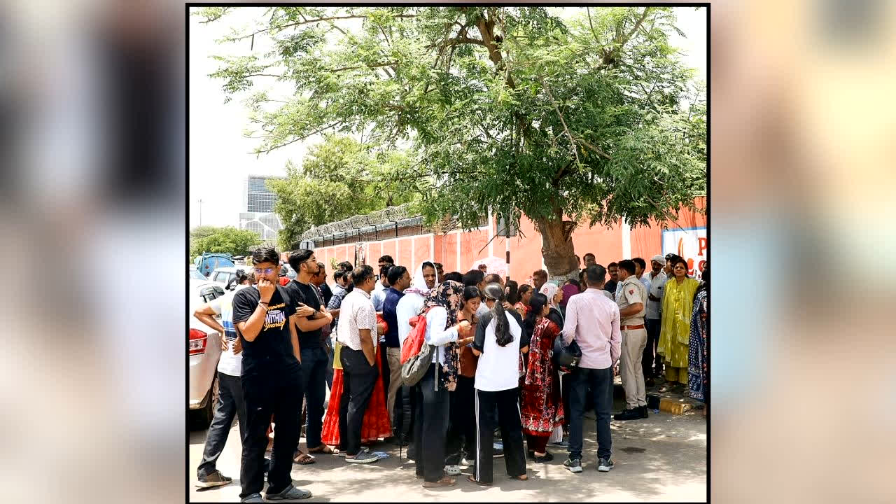 NEET PG 2026 Exam Cancelled : बवाल के बाद NEET PG की परीक्षा रद्द! क्वेश्चन पेपर ओपन होते ही बंद हो रहा था सिस्टम, जानिए क्या है नई एग्जाम डेट