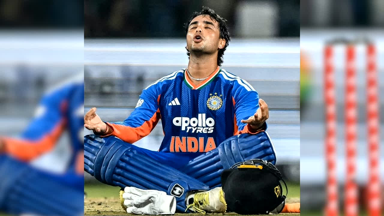 IND vs AFG T20 Abhishek Sharma Century: अभिषेक शर्मा ने मचाया कोहराम, सिर्फ इतने गेंदों में जड़ा शतक, टूट गए इन दिग्गजों के रिकॉर्ड