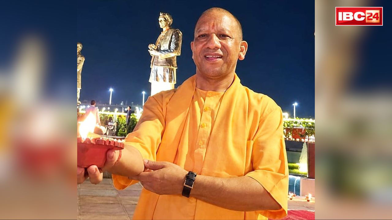 CM Yogi Adityanath on PM Modi: “पीएम मोदी के नेतृत्व में अब दुनिया से आंख मिलाकर बात करता है सुरक्षित भारत’.. CM योगी ने दिखाई ‘सेवा संकल्प बाइक यात्रा’ को झंडी