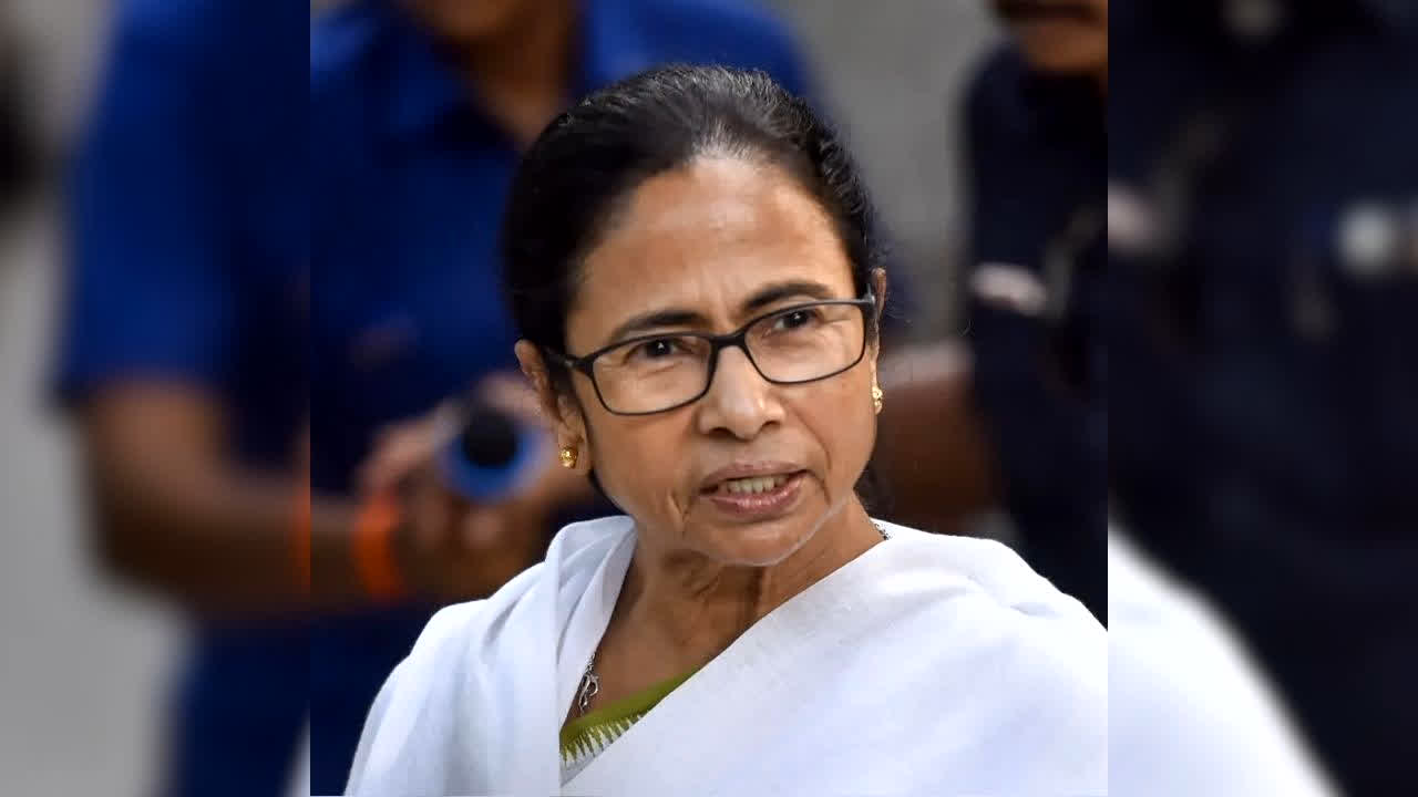 Mamata All India Trinamool Congress: ममता बनर्जी अब इस चिन्ह से लड़ेंगी चुनाव, पार्टी का नाम भी बदला, जानें अरूप रॉय को क्या चिन्ह मिला?