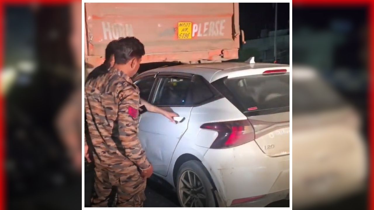 Morena Road Accident: डंपर से टकराई तेज रफ्तार कार, हादसे के बाद कार के अंदर मिला ऐसा चीज, देखकर फटी रह गई पुलिस की आंखें