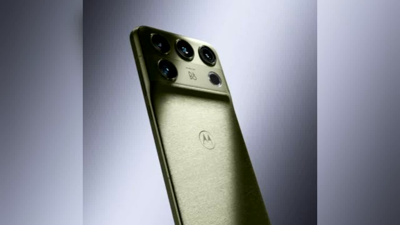 Motorola Signature 27: iPhone को टक्कर देने आ गया मोटोरोला का ये धांसू फोन, 200MP कैमरा और पावरफुल प्रोसेसर के साथ फीचर्स की भरमार, जानें कब से शुरू होगी बिक्री