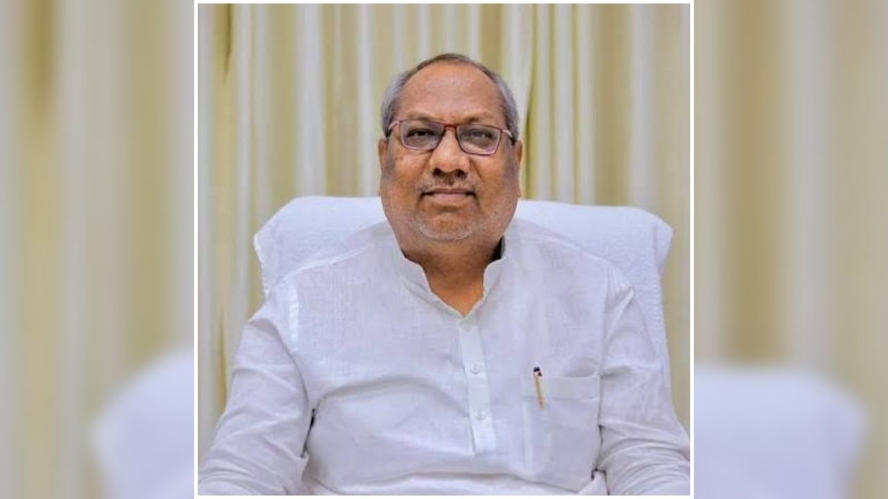 Sanjay Nishad statement: ‘पैसों पर बिकने वाली कौम नहीं है मछुआरा समाज’, UP में चुनावी सरगर्मी के बीच संजय निषाद का हमला, बोले- ‘पैसों से नहीं बिकेगा समाज’