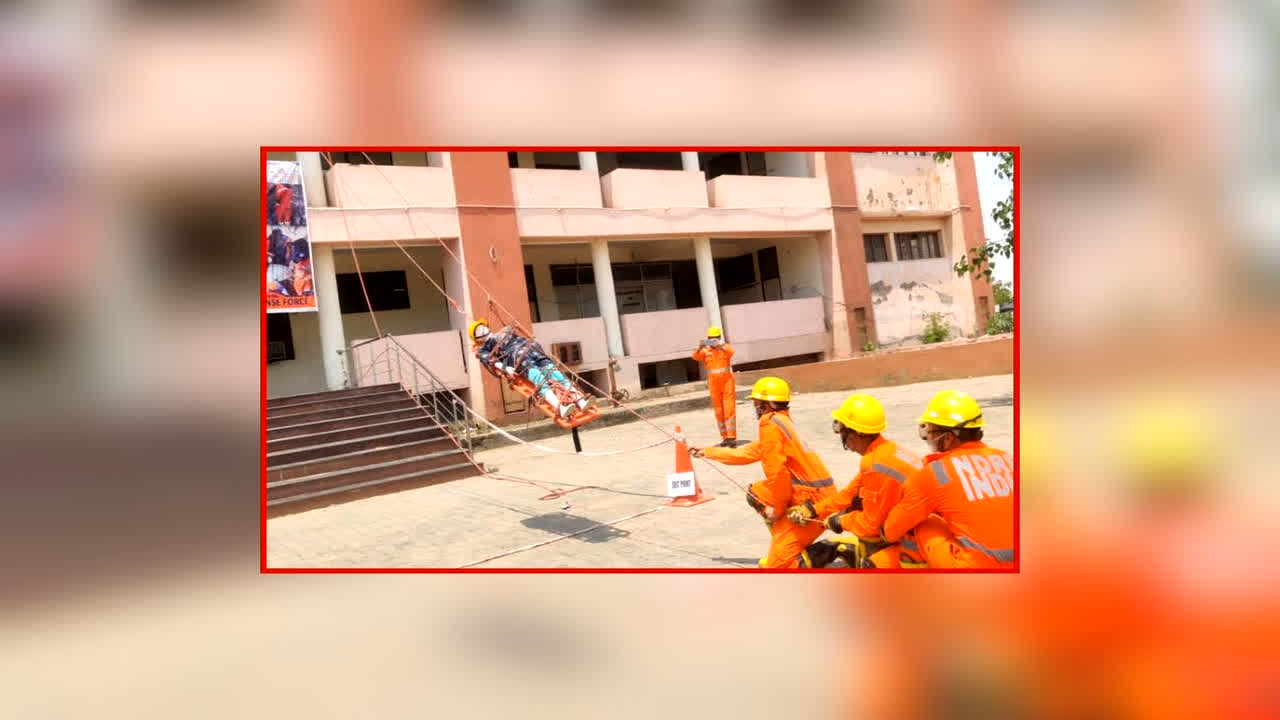 Mega Mock Drill In UP: आपदा से निपटने की तैयारियों का होगा रियलिटी चेक, यूपी के 34 जिलों में एक साथ होगी मॉक ड्रिल