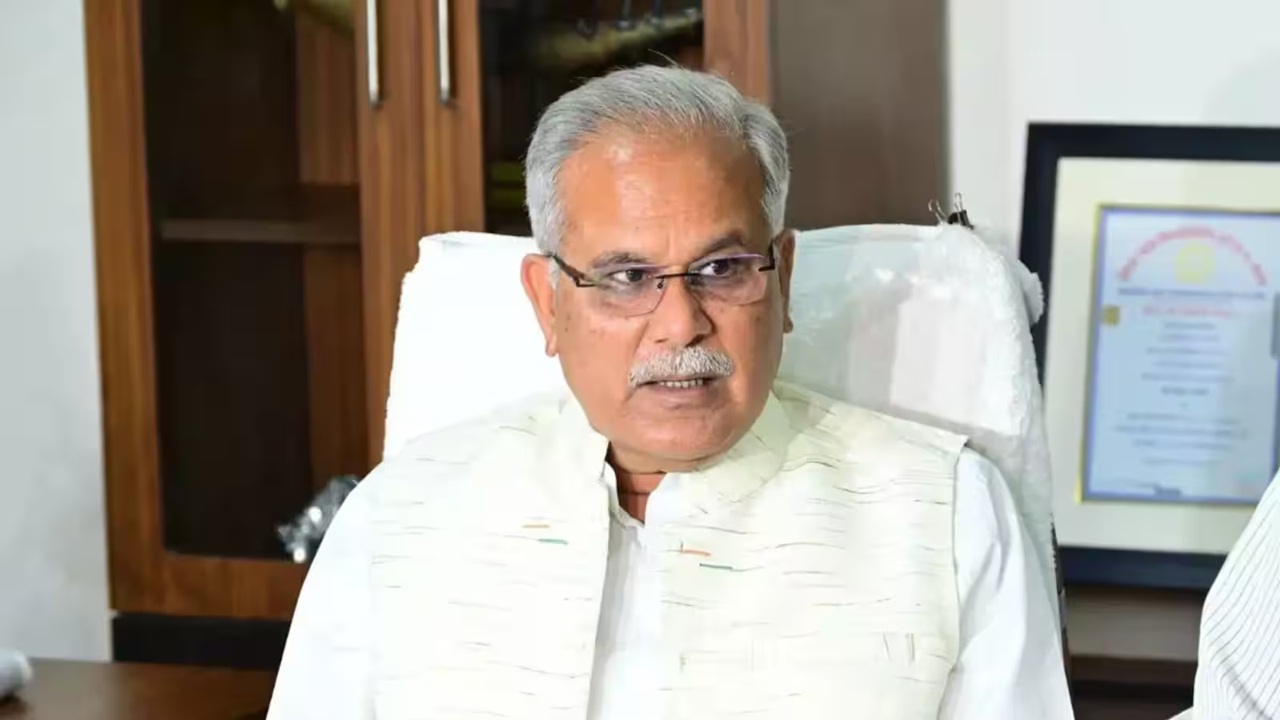 Bhupesh Baghel Latest News: क्या भूपेश बघेल की विधायकी होगी रद्द? सुप्रीम कोर्ट ने खारिज की पूर्व मुख्यमंत्री की ये याचिका, अब हाईकोर्ट में इस दिन होगी सुनवाई