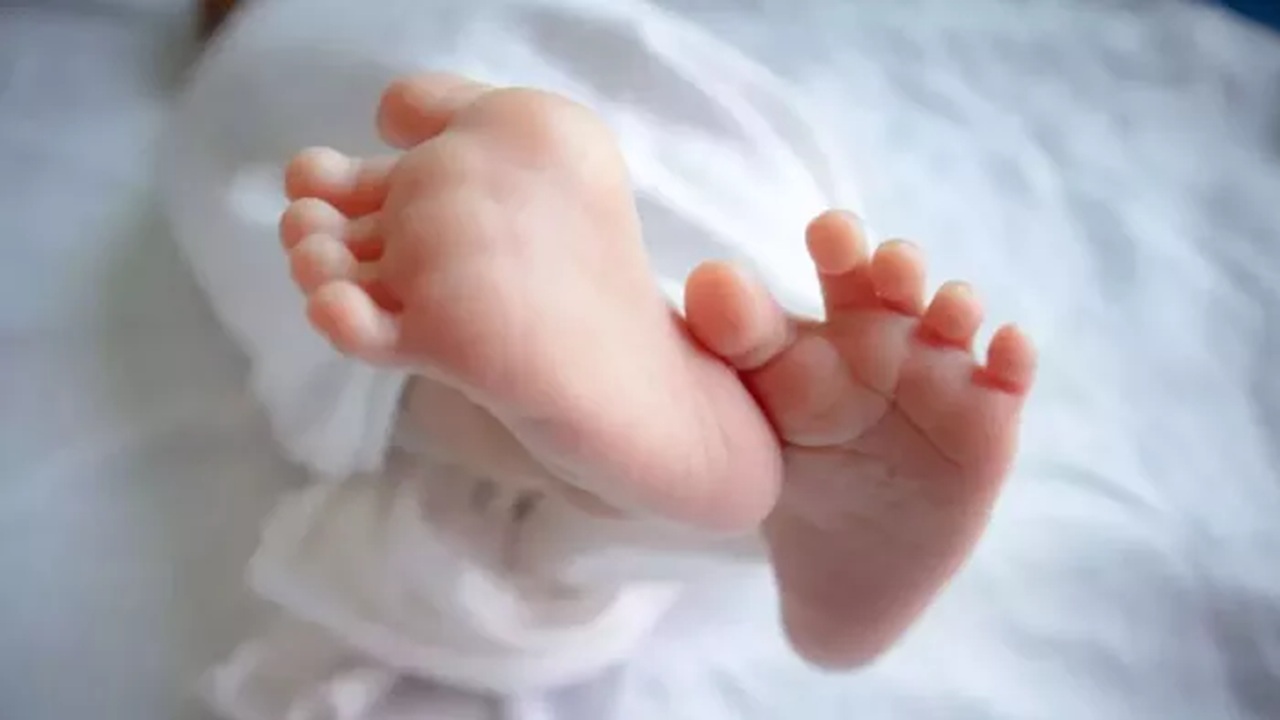 मध्य प्रदेश में महिला ने नवजात बेटी की गला दबाकर हत्या की