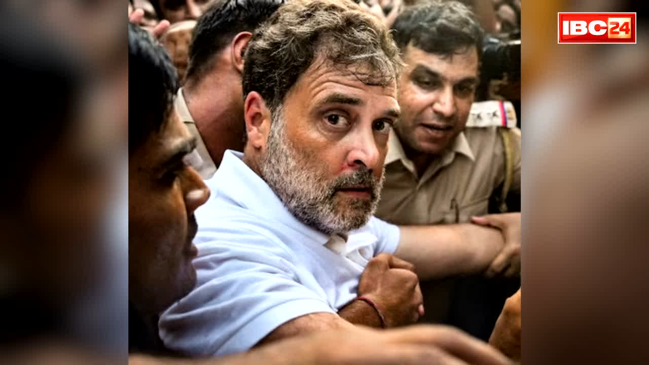 सीईसी से मिलने रोके गए 300 सांसद, राहुल गांधी ने लगाए गंभीर आरोप