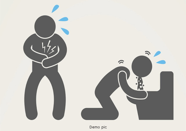 इंदौर: LNCT कॉलेज की मेस के खाने में निकली छिपकली, 15 छात्र बीमार