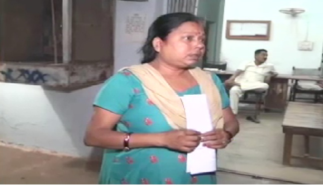 फर्जी निकली मां-बेटे से लूट की गुत्थी, कर्ज से बचने लूट की फर्जी कहानी बताई