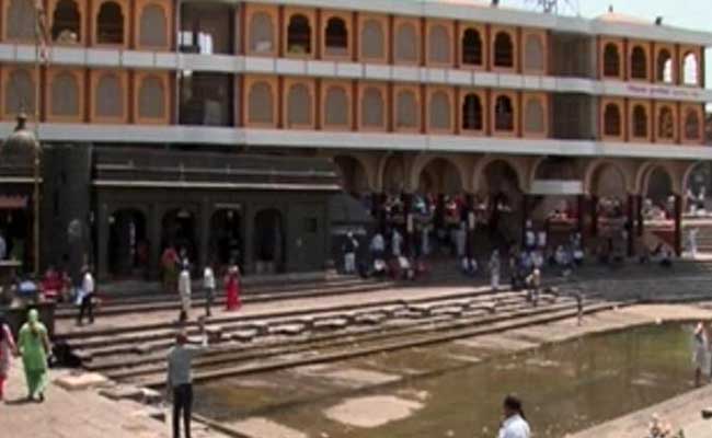 महाराष्ट्र: सूखे की चपेट में गोदावरी नदी का पानी