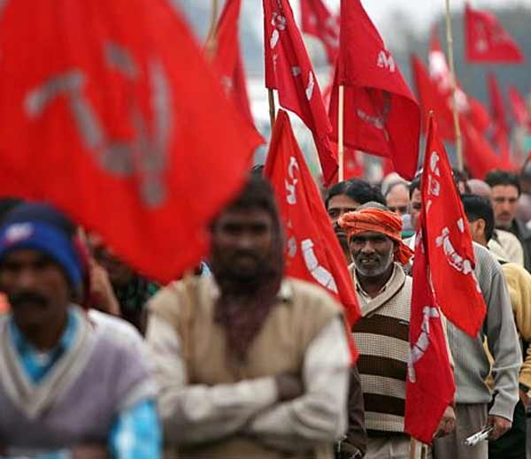 अनुबंध पर काम करने वाले कर्मचारियों का न्यूनतम वेतन 18 हजार करने की मांग