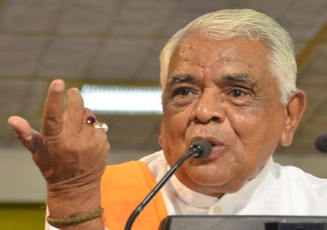 भोपाल स्पर्शकांड में CM शिवराज सिंह ने गृहमंत्री को किया तलब, दिग्गी ने गौर पर ली चुटकी