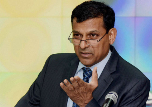 RBI गवर्नर रघुराम राजन को मिलती है इतनी सैलरी