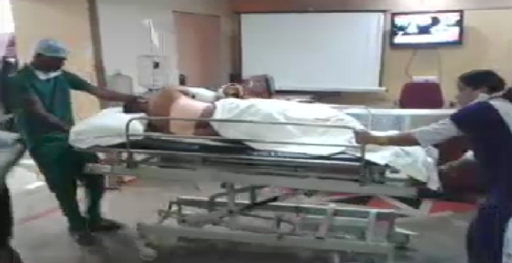 नक्सली मुठभेड़ में घायल जवान को रामकृष्ण केयर हॉस्पिटल में भर्ती किया गया