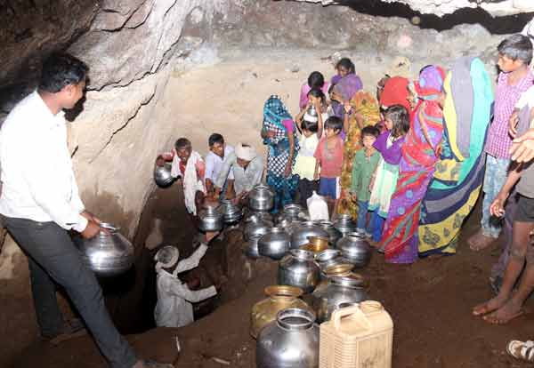 मप्र में भीषण जल संकट, पानी के बूंद-बूंद के लिए जद्दोजहद