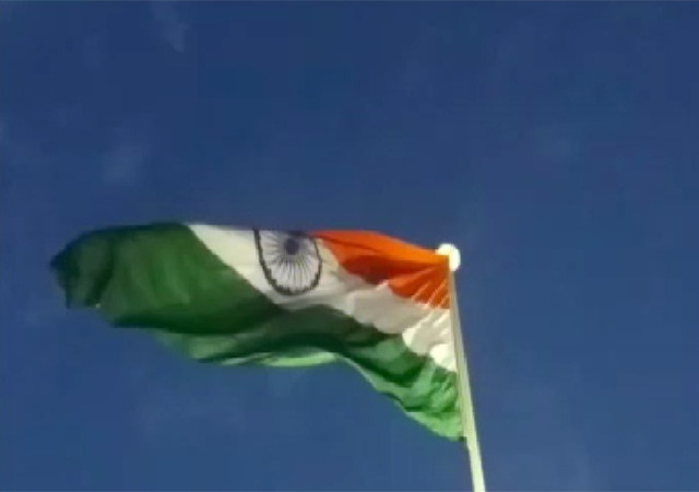 तेलीबांधा में फहराया गया देश का सबसे ऊंचा तिरंगा
