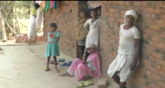 गोंड समुदाय में औरत के विधवा होने पर फौरन करा दी जाती है शादी