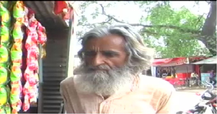 समाजिक कार्यकर्ताओं को चुनाव से पहले जिला छोड़ने की धमकी