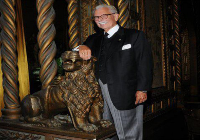 ट्रंप के रसोइये ने फेसबुक पर लिखा- ‘ओबामा की हत्या कर दी जानी चाहिए’