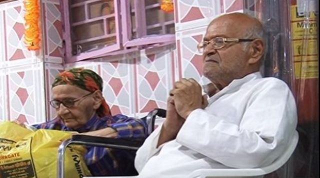 वृद्धाआश्रम में रहने को क्यों मजबूर हैं महात्मा गांधी के पौत्र कनुभाई गांधी ?