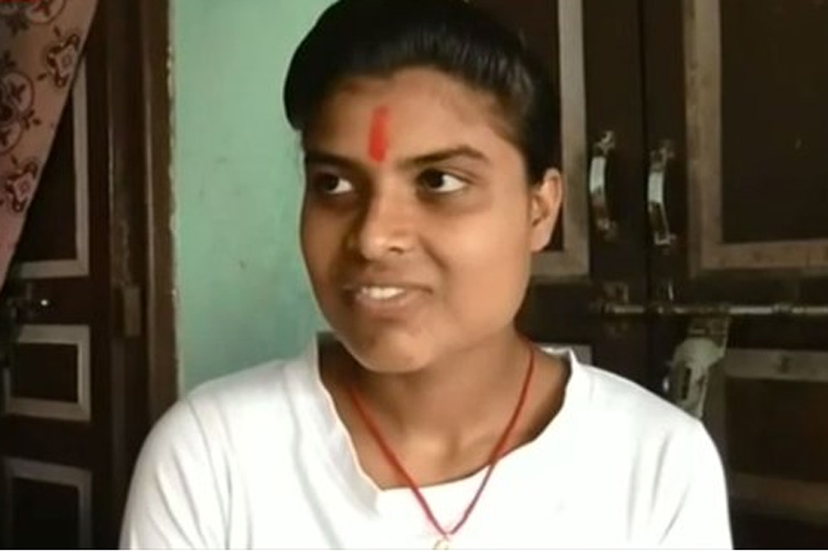 बिहार बोर्ड इंटर के 5 टॉपर्स का लेगा इंटरव्यू