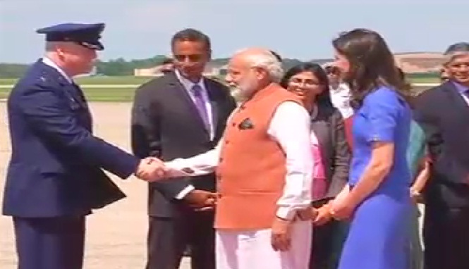 अमेरिका पहुंचे प्रधानमंत्री नरेंद्र मोदी
