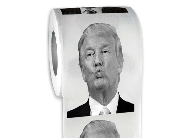 चीनी लोगों का गुस्सा फूटा, बनाया ट्रंप की फोटो लगा टॉयलेट पेपर