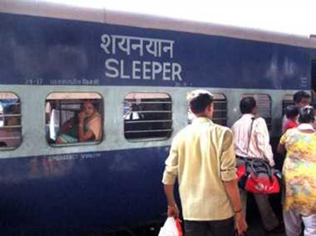 भिंड: लाइफ-लाइन एक्सप्रेस को नहीं मिल रहे मरीज