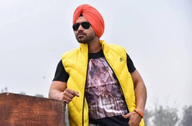 MTV रोडीज X-4 के विजेता बने जालंधर के बलराज सिंह खेहरा