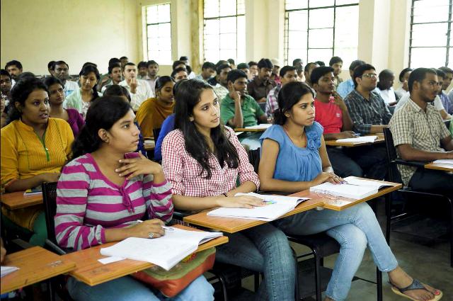 मप्र : काॅलेजों में ड्रेस कोड जारी करने की फिराक में सरकार, लामबंद हुए छात्र संगठन